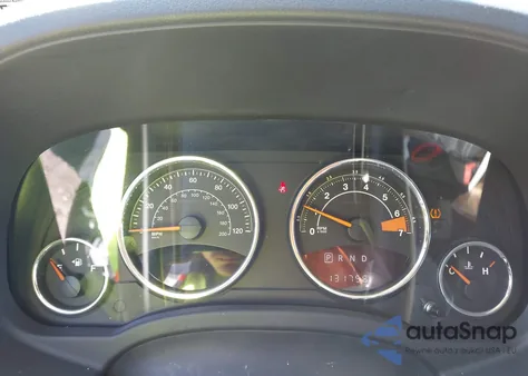 2015 Jeep Compass Latitude z USA, uszkodzony, nr VIN 1C4NJCEA6FD401723